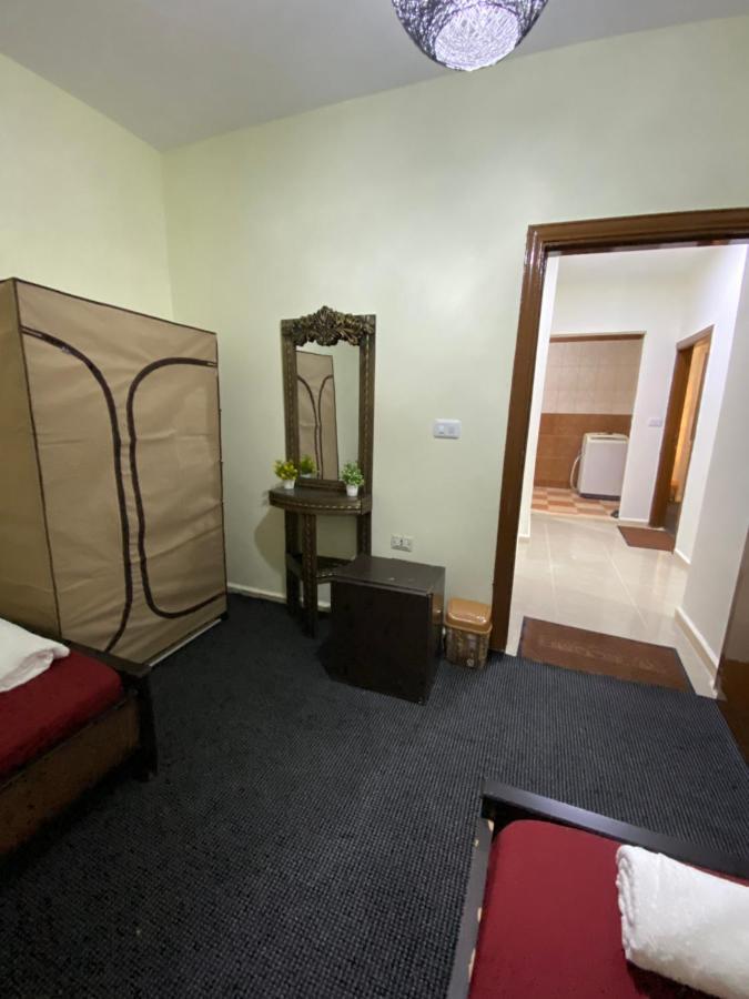 Hustle'S Look Bed & Breakfast Wadi Musa Exterior photo
