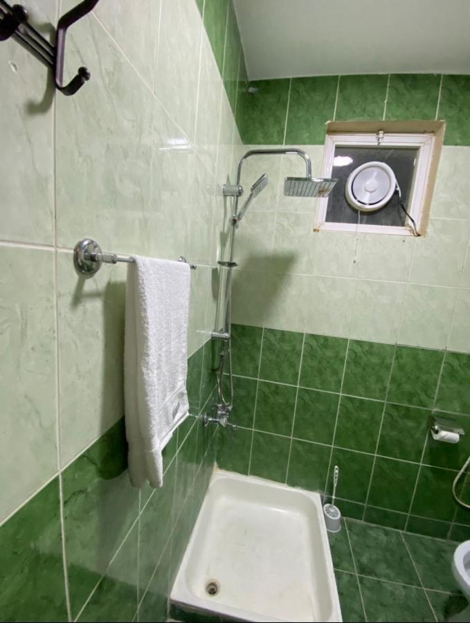 Hustle'S Look Bed & Breakfast Wadi Musa Exterior photo