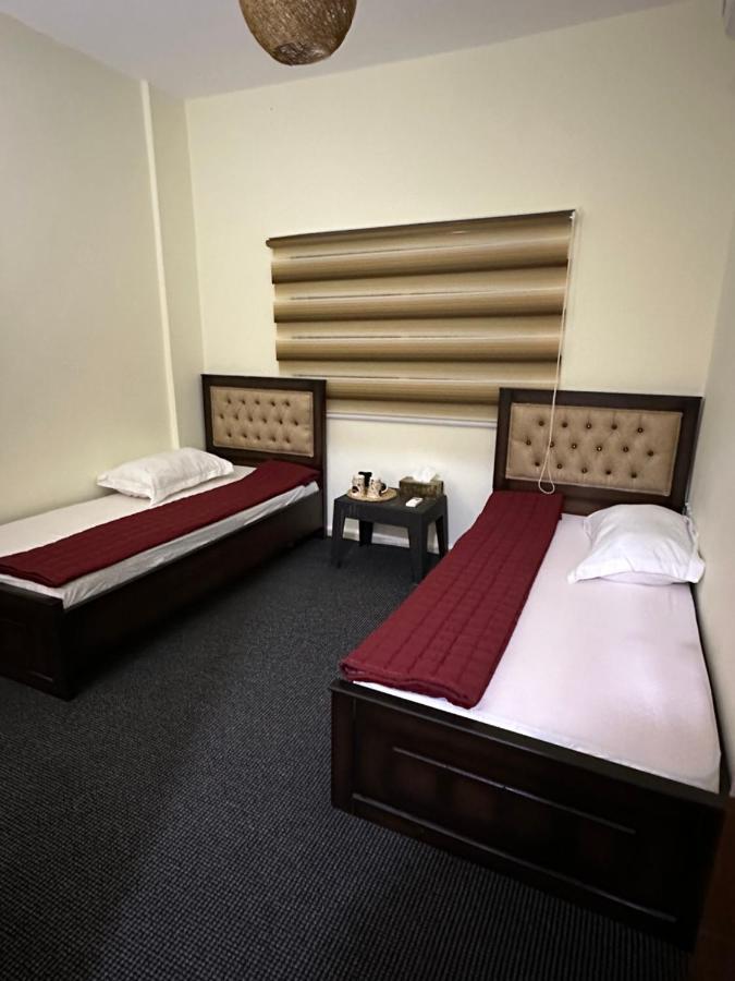 Hustle'S Look Bed & Breakfast Wadi Musa Exterior photo
