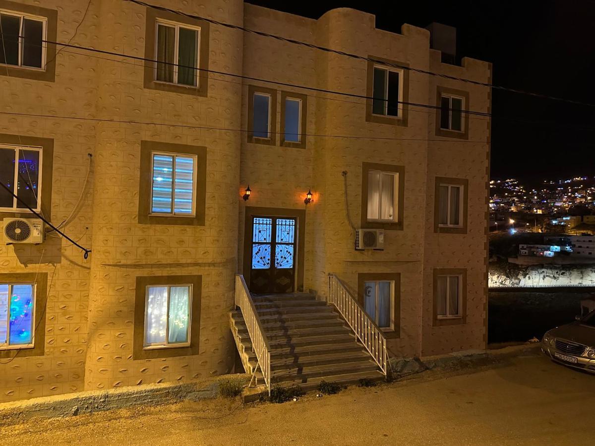 Hustle'S Look Bed & Breakfast Wadi Musa Exterior photo