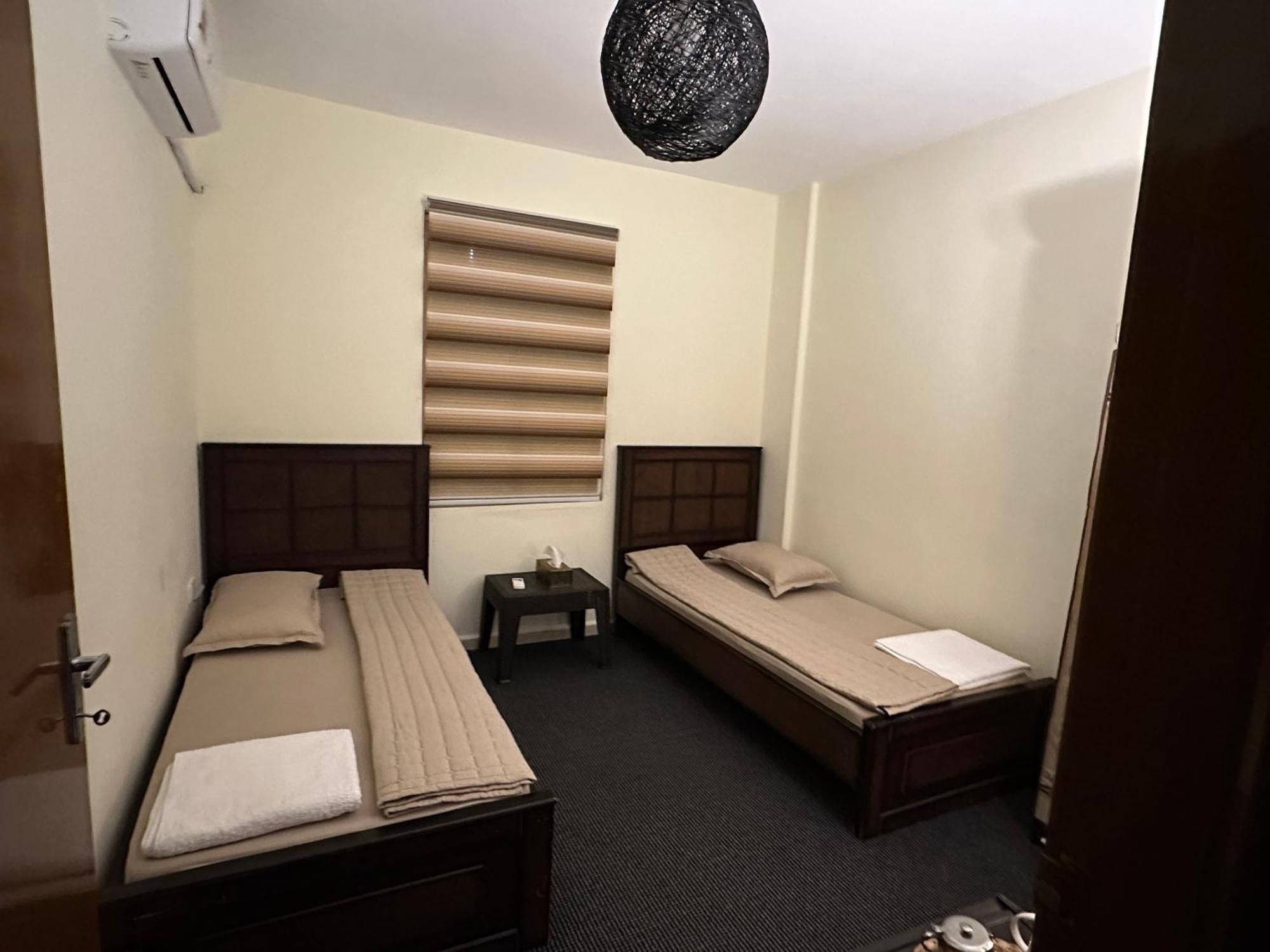 Hustle'S Look Bed & Breakfast Wadi Musa Exterior photo